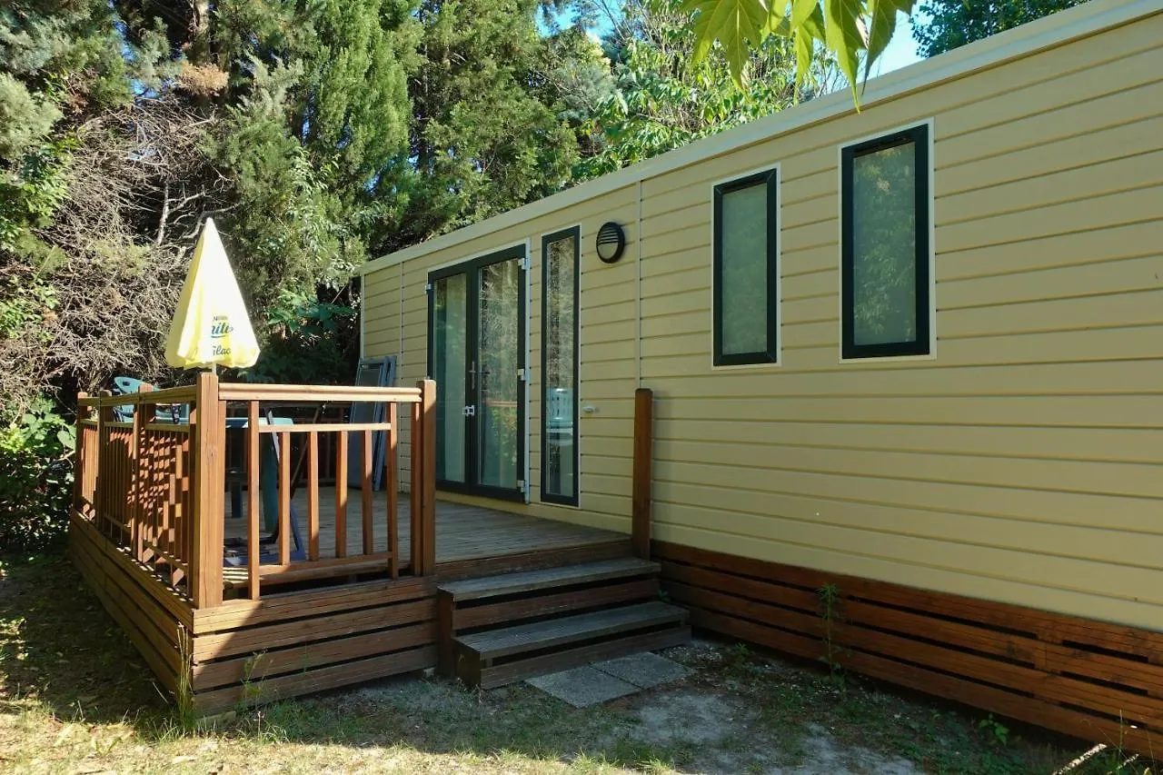 Hotel Camping Saint Gabriel *** à Tarascon 0*,  France